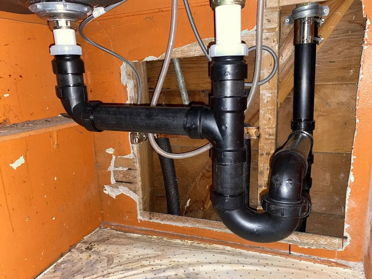 Professional Pipe Bursting equipment and tools on the job in Beechwood